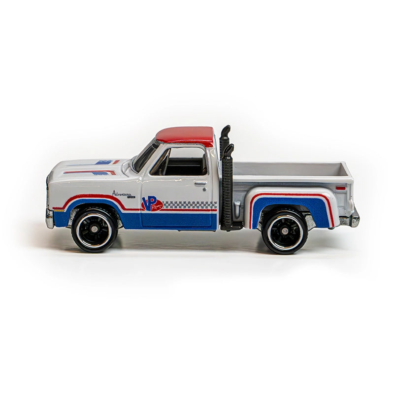 チロルページ Hot Wheels 1978 Dodge Lil Red Express Truck (1:64 Scale)