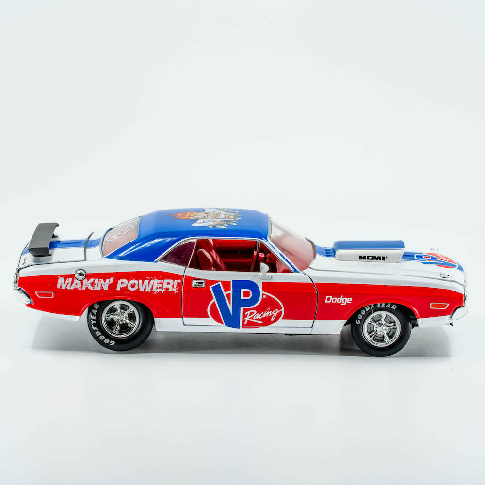 side view form passenger side of the  VP Racing 1970 Dodge Challenger Diecast R/T HEMI 1:24 Scale with chrome trim