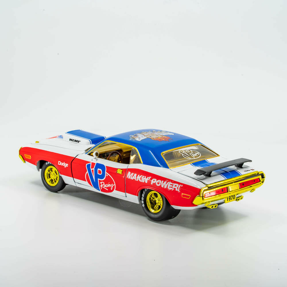 driver&#39;s side view of the VP Racing 1970 Dodge Challenger Diecast R/T HEMI 1:24 Scale with doors, hood, and trunk closed